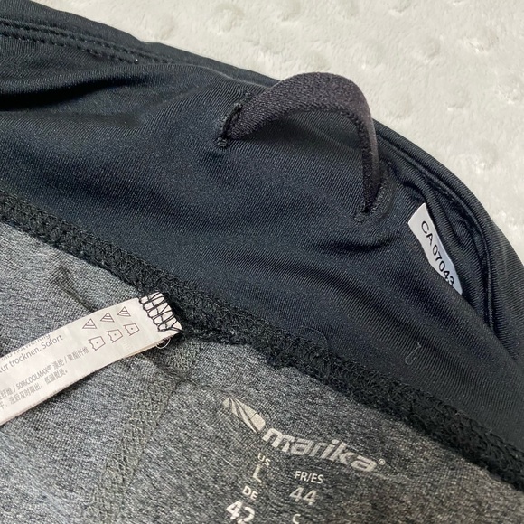 Marika Shorts (Large) - Picture 5 of 6